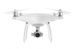 Радиоуправляемый квадрокоптер DJI Phantom 4