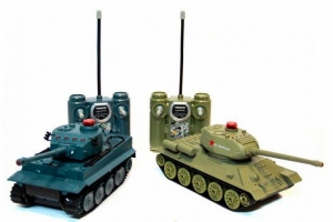 Радиоуправляемый танковый бой Abtoys Т34 и Tiger 1:28