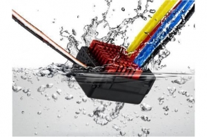 Коллекторный влагозащищенный регулятор для масштаба 1:10/1:8 на два мотора Hobbywing Quicrun WP-880